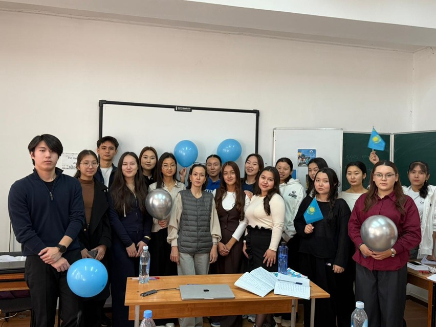 «РЕСПУБЛИКА КҮНІ – ЕГЕМЕН ЕЛДІҢ ЕРКІНДІГІ МЕН БІРЛІГІНІҢ НЫШАНЫ» атты кураторлық сағаты